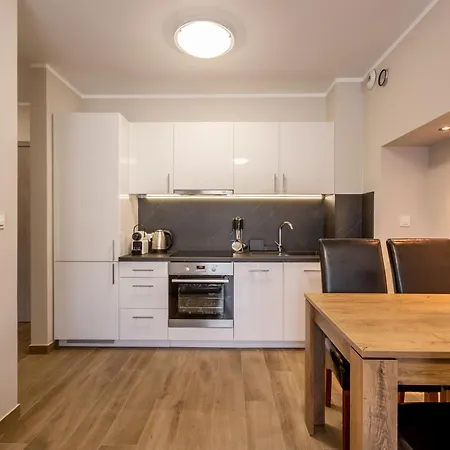 Bluesky - Ogrodnicza 7 I 9 - Z Widokiem Na Gory, W Zielonej Okolicy, Blisko Centrum I Atrakcji Karpacza Apartmán *