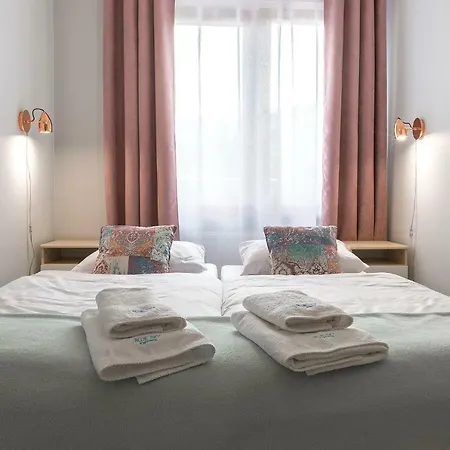 Bluesky - Ogrodnicza 7 I 9 - Z Widokiem Na Gory, W Zielonej Okolicy, Blisko Centrum I Atrakcji Karpacza Apartmán *